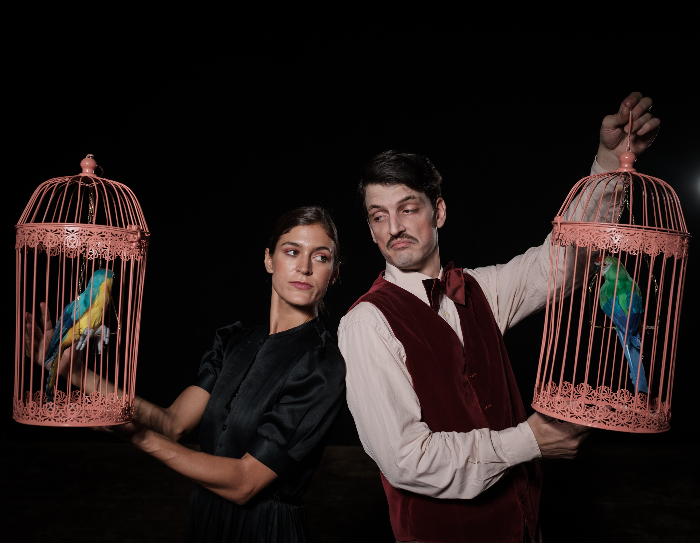 MPILIW MARNELH GIWRGOS KOROMPILHS