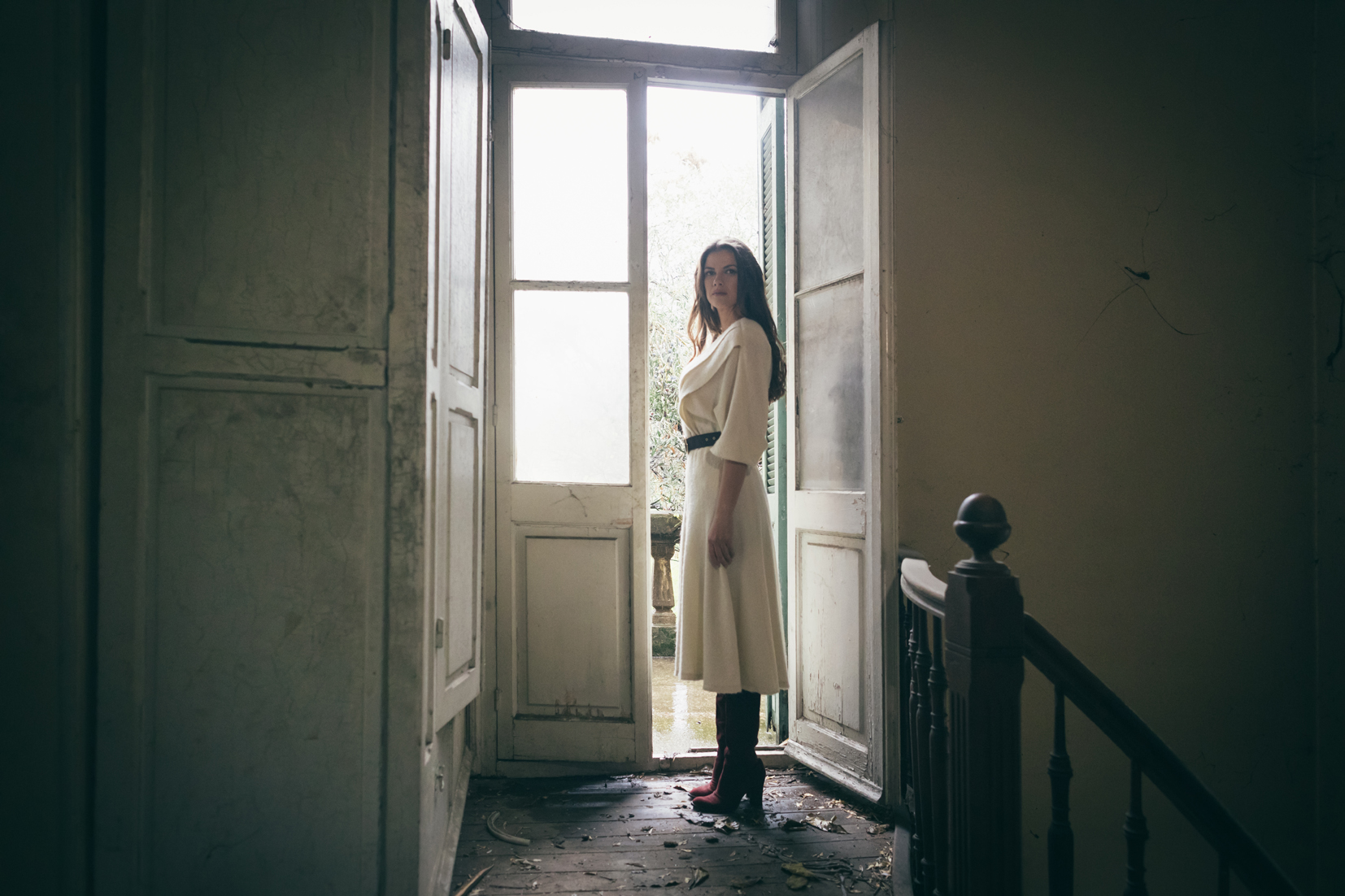 O DROMOS PERNA APO MESA 7