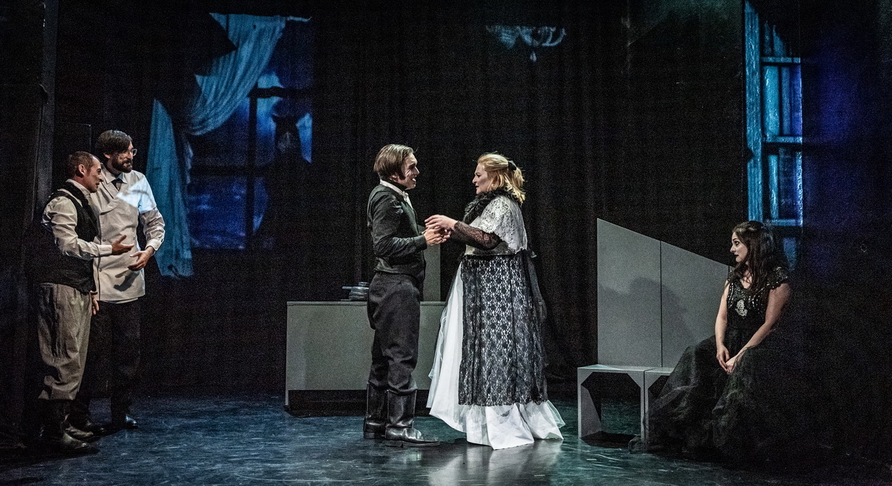 nomsferatu 2 xronia 104