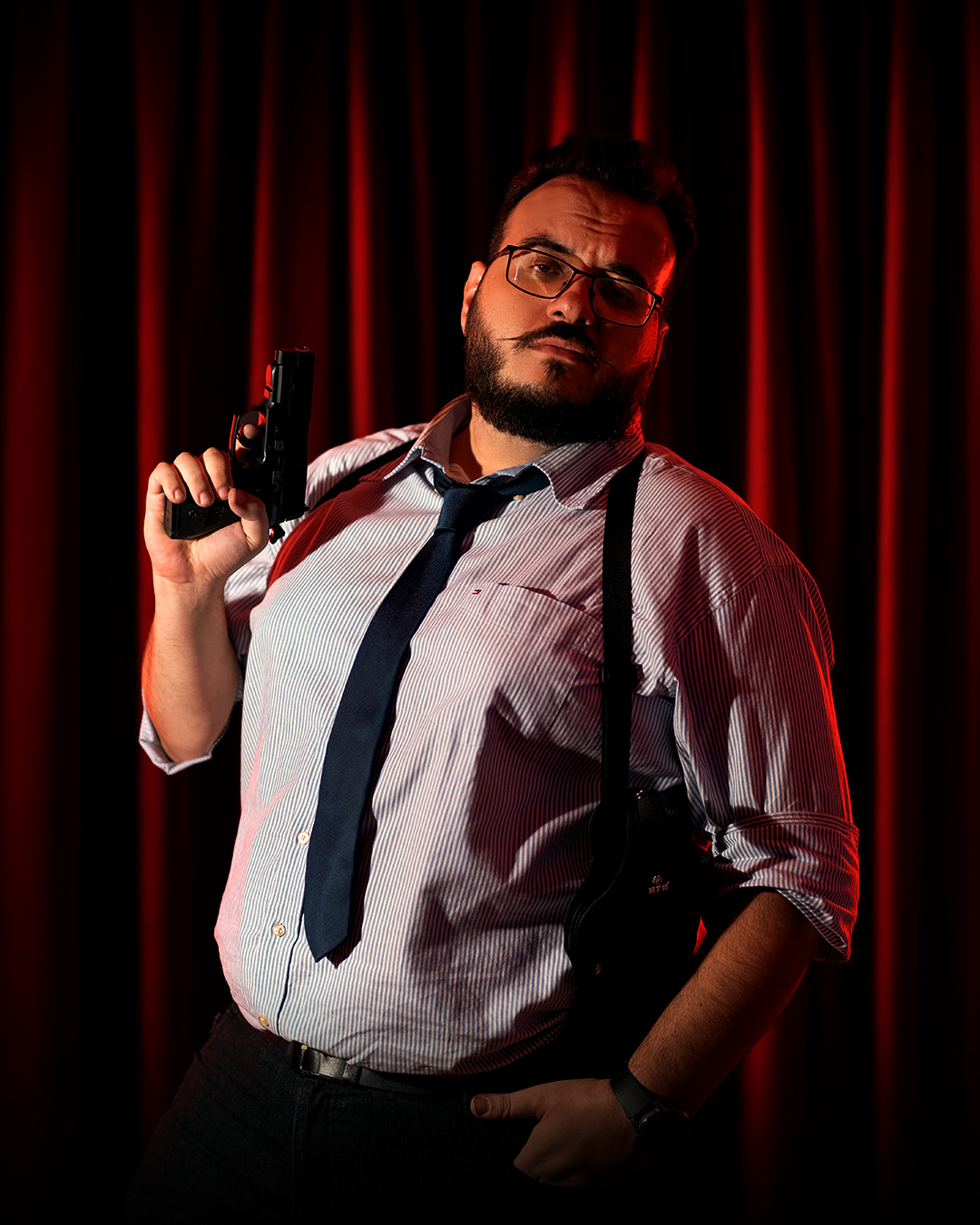 ΘΑΝΑΤΟΣ ΣΤΗΝ ΠΡΕΜΙΕΡΑ Ντετέκτιβ Τάσος Γκουβίτσας