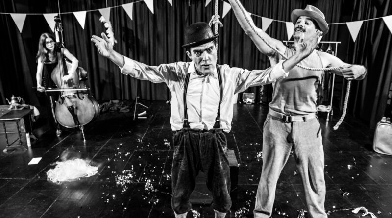 Ο ΠΕΡΙΟΔΕΎΩΝ ΘΙΑΣΟΣ photo by Karol Jarek 28 800x445 1