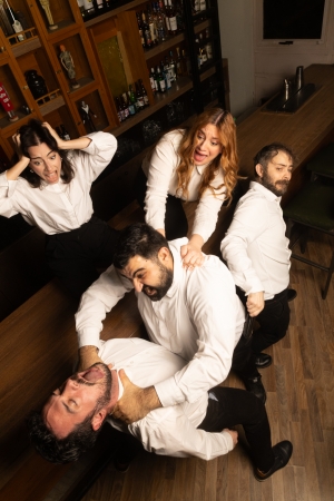 &Alpha;&Lambda;&Eta;&Theta;&Epsilon;&Iota;&Alpha;, &Sigma;&Omicron;&Upsilon; &Lambda;&Epsilon;&Omega; &Psi;&Epsilon;&Mu;&Alpha;&Tau;&Alpha;