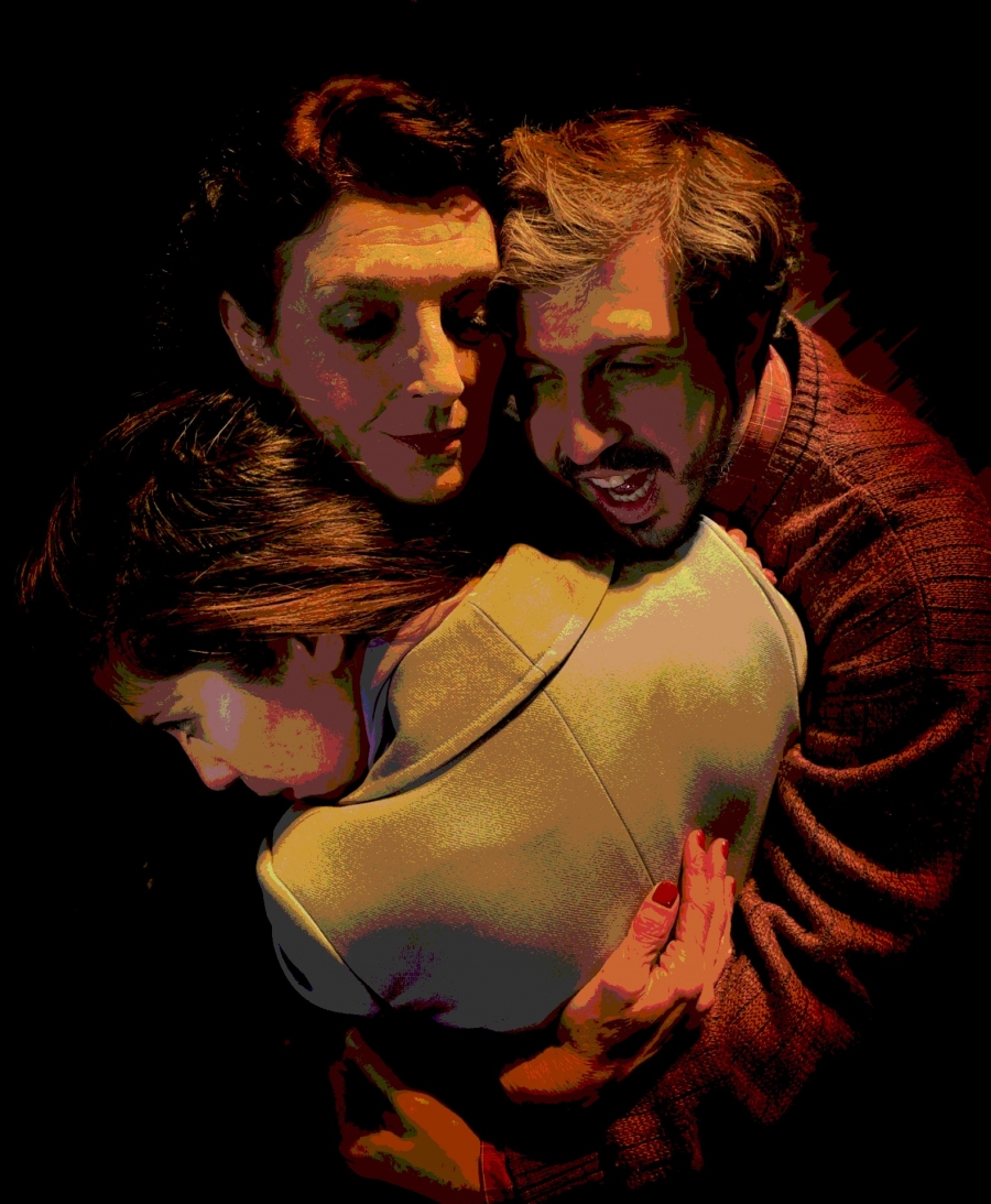 &laquo;&Mu;&alpha;&zeta;ί&raquo; &sigma;&tau;&omicron; &theta;έ&alpha;&tau;&rho;&omicron; Altera Pars: &Eta; &nu;έ&alpha; &pi;&alpha;&rho;ά&sigma;&tau;&alpha;&sigma;&eta; &tau;&omicron;&upsilon; &kappa;&alpha;&lambda;&lambda;&iota;&tau;&epsilon;&chi;&nu;&iota;&kappa;&omicron;ύ &omicron;&rho;&gamma;&alpha;&nu;&iota;&sigma;&mu;&omicron;ύ έ&rho;&chi;&epsilon;&tau;&alpha;&iota; &tau;&omicron;&nu; &Mu;ά&rho;&tau;&iota;&omicron; &gamma;&iota;&alpha; &pi;&rho;ώ&tau;&eta; &phi;&omicron;&rho;ά &sigma;&tau;&eta;&nu; &Epsilon;&lambda;&lambda;ά&delta;&alpha;