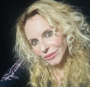 &Sigma;&upsilon;&nu;έ&nu;&tau;&epsilon;&upsilon;&xi;&eta; &mu;&epsilon; &tau;&eta;&nu; &Alpha;&theta;&eta;&nu;ά &Beta;&alpha;&lambda;&kappa;ώ&nu;&eta;