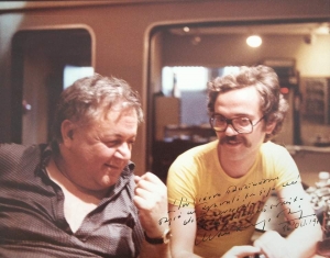 &Sigma;&upsilon;&nu;έ&nu;&tau;&epsilon;&upsilon;&xi;&eta; &tau;&omicron;&upsilon; &Gamma;&iota;ά&nu;&nu;&eta; &Pi;&alpha;&pi;&alpha;ϊ&omega;ά&nu;&nu;&omicron;&upsilon; - &Tau;&sigma;&alpha;&rho;&omicron;ύ&chi;&eta; &sigma;&tau;&omicron; &theta;&epsilon;&alpha;&tau;&rho;&omicron;.gr &mu;&epsilon; &alpha;&phi;&omicron;&rho;&mu;ή &tau;&eta;&nu; &kappa;&upsilon;&kappa;&lambda;&omicron;&phi;&omicron;&rho;ί&alpha; &tau;&omicron;&upsilon; &nu;έ&omicron;&upsilon; &tau;&omicron;&upsilon; &beta;&iota;&beta;&lambda;ί&omicron;&upsilon; &laquo;&Kappa;ό&kappa;&kappa;&iota;&nu;&omicron;, &gamma;&rho;ά&phi;&omicron;&upsilon;&mu;&epsilon; &raquo;.