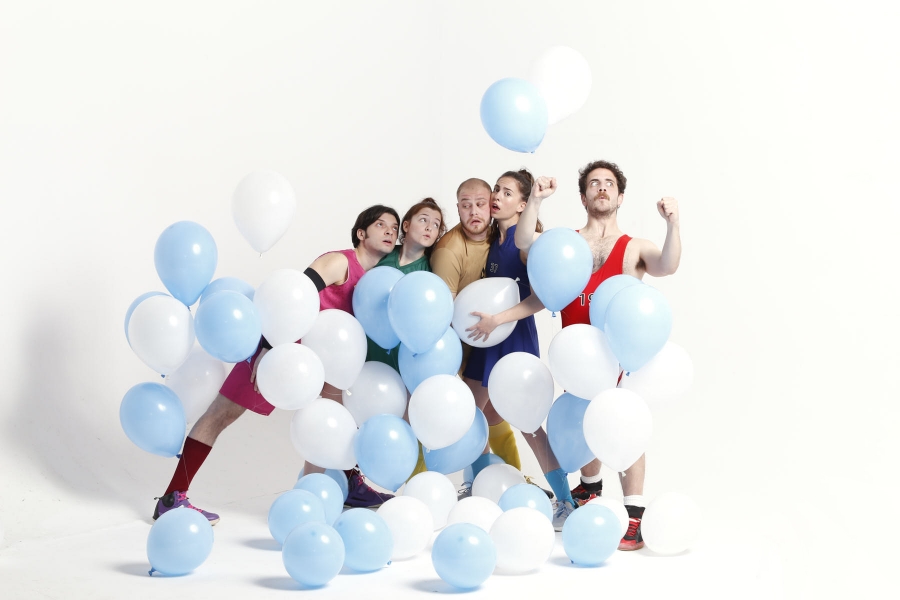 &Pi;&Alpha;&Mu;&Epsilon; &Sigma;&Tau;&Omicron;&Iota;&Chi;&Eta;&Mu;&Alpha;; &Mu;&iota;&alpha; &pi;&alpha;&rho;ά&sigma;&tau;&alpha;&sigma;&eta; &gamma;&iota;&alpha; &tau;&eta;&nu; &Epsilon;&lambda;&lambda;ά&delta;&alpha; &tau;&omicron;&upsilon; &tau;&zeta;ό&gamma;&omicron;&upsilon; &sigma;&tau;&omicron; &theta;έ&alpha;&tau;&rho;&omicron; &Mu;&pi;έ&lambda;&lambda;&omicron;&sigmaf;