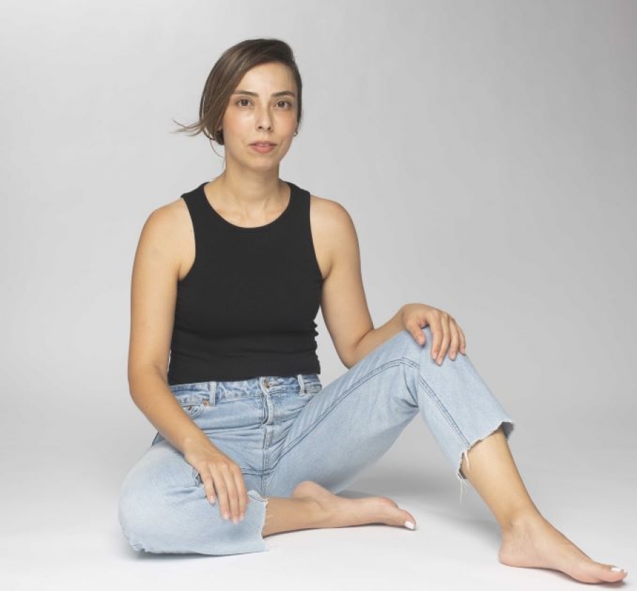 &Sigma;&upsilon;&nu;έ&nu;&tau;&epsilon;&upsilon;&xi;&eta; &tau;&eta;&sigmaf; &eta;&theta;&omicron;&pi;&omicron;&iota;&omicron;ύ &Alpha;&nu;&theta;&omicron;ύ&lambda;&alpha;&sigmaf; &Epsilon;&upsilon;&kappa;&alpha;&rho;&pi;ί&delta;&omicron;&upsilon; &mu;&epsilon; &alpha;&phi;&omicron;&rho;&mu;ή &tau;&eta;&nu; &pi;&alpha;&rho;ά&sigma;&tau;&alpha;&sigma;&eta;  &laquo;&Eta; &Omicron;&mu;&omicron;&lambda;&omicron;&gamma;ί&alpha; &tau;&eta;&sigmaf; 4&eta;&sigmaf; &Iota;&alpha;&nu;&omicron;&upsilon;&alpha;&rho;ί&omicron;&upsilon;&raquo;