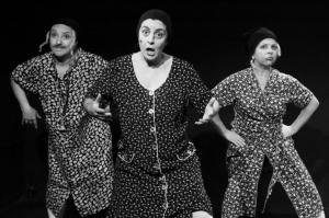 &Epsilon;&kappa;&kappa;&lambda;&eta;&sigma;&iota;ά&zeta;&omicron;&upsilon;&sigma;&epsilon;&sigmaf; &sigma;&tau;&omicron; Vault.