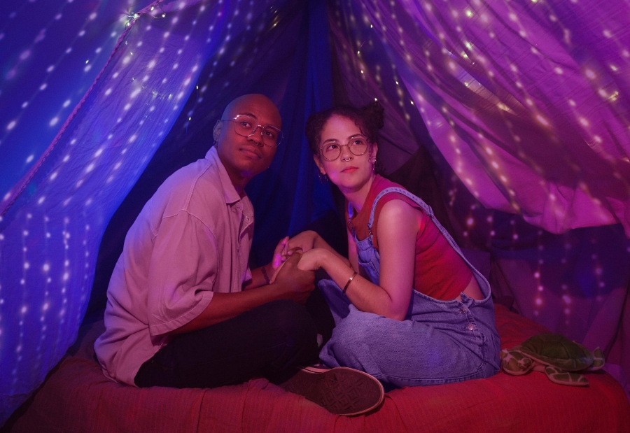 &Iota; + U (&Epsilon;&Gamma;&Omega; &Kappa;&Iota; &Epsilon;&Sigma;&Upsilon;) &tau;&eta;&sigmaf; &Lambda;&Omicron;&Rho;&Epsilon;&Nu; &Gamma;&Kappa;&Alpha;&Nu;&Tau;&Epsilon;&Rho;&Sigma;&Omicron;&Nu; &sigma;&epsilon; &Sigma;&kappa;&eta;&nu;&omicron;&theta;&epsilon;&sigma;ί&alpha;: &Kappa;&Omega;&Nu;&Sigma;&Tau;&Alpha;&Nu;&Tau;&Iota;&Nu;&Omicron;&Sigma; &Alpha;&Sigma;&Pi;&Iota;&Omega;&Tau;&Eta;&Sigma;