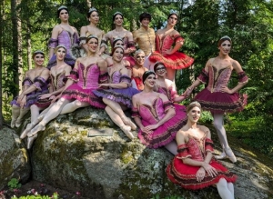 &Theta;&Epsilon;&Alpha;&Tau;&Rho;&Omicron; &Pi;&Alpha;&Lambda;&Lambda;&Alpha;&Sigma; || &Tau;&omicron; &pi;&iota;&omicron; &alpha;&nu;&alpha;&tau;&rho;&epsilon;&pi;&tau;&iota;&kappa;ό &theta;έ&alpha;&mu;&alpha; &kappa;&lambda;&alpha;&sigma;&iota;&kappa;&omicron;ύ &chi;&omicron;&rho;&omicron;ύ &sigma;&tau;&omicron;&nu; &kappa;ό&sigma;&mu;&omicron; έ&rho;&chi;&epsilon;&tau;&alpha;&iota; &sigma;&tau;&eta;&nu; &Epsilon;&lambda;&lambda;ά&delta;&alpha;!