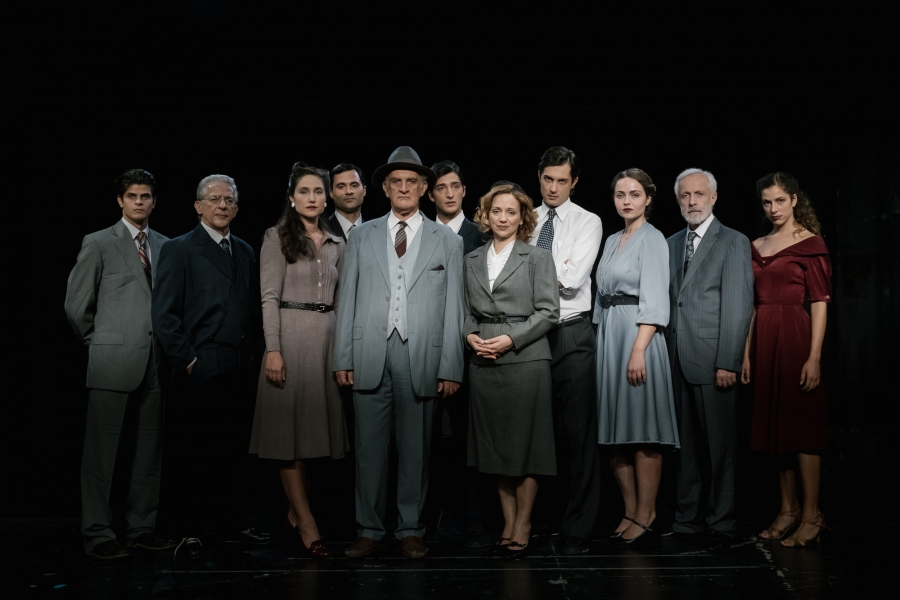 &Theta;&Epsilon;&Alpha;&Tau;&Rho;&Omicron; &Epsilon;&Mu;&Pi;&Omicron;&Rho;&Iota;&Kappa;&Omicron;&Nu;  Ά&rho;&theta;&omicron;&upsilon;&rho; &Mu;ί&lambda;&lambda;&epsilon;&rho;  &Omicron; &Theta;&Alpha;&Nu;&Alpha;&Tau;&Omicron;&Sigma; &Tau;&Omicron;&Upsilon; &Epsilon;&Mu;&Pi;&Omicron;&Rho;&Alpha;&Kappa;&Omicron;&Upsilon;