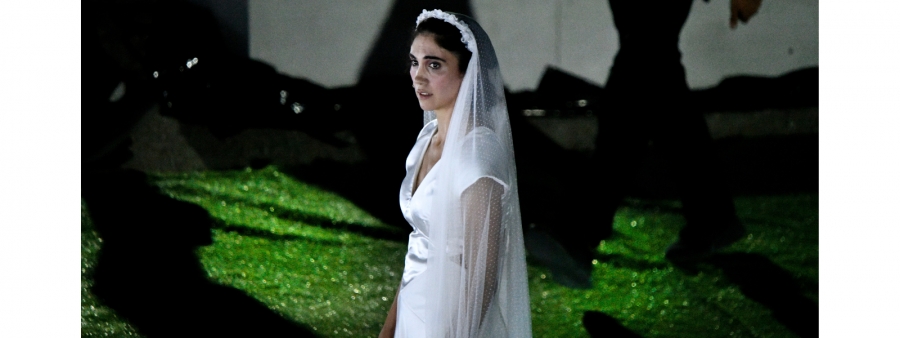 &Epsilon;ί&delta;&alpha;&mu;&epsilon; &tau;&eta;&nu; &pi;&alpha;&rho;ά&sigma;&tau;&alpha;&sigma;&eta; &Iota;&phi;&iota;&gamma;έ&nu;&epsilon;&iota;&alpha; &Epsilon;&nu; &Alpha;&upsilon;&lambda;ί&delta;&iota; &sigma;&tau;&omicron; &Alpha;&rho;&chi;&alpha;ί&omicron; &theta;έ&alpha;&tau;&rho;&omicron; &tau;&eta;&sigmaf; &Epsilon;&pi;&iota;&delta;&alpha;ύ&rho;&omicron;&upsilon;