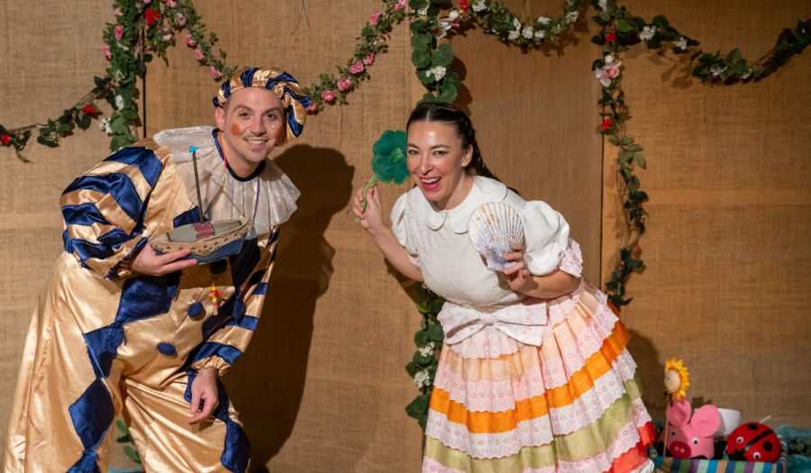 &Epsilon;ί&delta;&alpha;&mu;&epsilon; &tau;&eta;&nu; &pi;&alpha;&rho;ά&sigma;&tau;&alpha;&sigma;&eta; &Tau;&omicron;&upsilon; &tau;&rho;&alpha;&gamma;&omicron;&upsilon;&delta;&iota;&omicron;ύ &tau;&omicron; &pi;&alpha;&rho;&alpha;&mu;ύ&theta;&iota; &sigma;&tau;&omicron; &theta;έ&alpha;&tau;&rho;&omicron; Ά&beta;&alpha;&tau;&omicron;&nu;