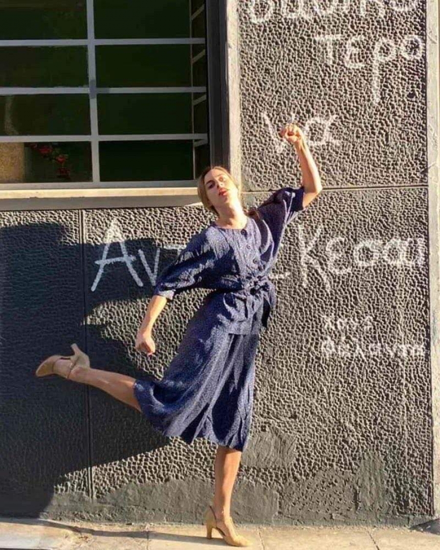 &Sigma;&upsilon;&nu;έ&nu;&tau;&epsilon;&upsilon;&xi;&eta; &tau;&eta;&sigmaf; &Beta;&alpha;&sigma;&iota;&lambda;ί&nu;&alpha;&sigmaf; &Kappa;&alpha;&tau;&epsilon;&rho;ί&nu;&eta; &sigma;&tau;&omicron; &theta;&epsilon;&alpha;&tau;&rho;&omicron;.gr &mu;&epsilon; &alpha;&phi;&omicron;&rho;&mu;ή &tau;&eta;&nu; &pi;&alpha;&rho;ά&sigma;&tau;&alpha;&sigma;&eta; &laquo;&Omicron; &kappa;&alpha;&theta;&epsilon;́&nu;&alpha;&sigmaf; &pi;&epsilon;&theta;&alpha;&iota;́&nu;&epsilon;&iota; &mu;&omicron;́&nu;&omicron;&sigmaf; &tau;&omicron;&upsilon;&raquo; &sigma;&tau;&omicron; studio &Mu;&alpha;&upsilon;&rho;&omicron;&mu;&iota;&chi;ά&lambda;&eta;.