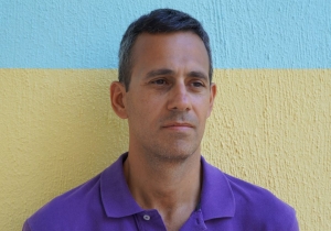 &Sigma;&upsilon;&nu;έ&nu;&tau;&epsilon;&upsilon;&xi;&eta; &tau;&omicron;&upsilon; &sigma;&upsilon;&gamma;&gamma;&rho;&alpha;&phi;έ&alpha;  &Alpha;&nu;&delta;&rho;έ&alpha; &Kappa;&epsilon;&nu;&tau;&zeta;&omicron;ύ &sigma;&tau;&omicron; &theta;&epsilon;&alpha;&tau;&rho;&omicron;.gr &mu;&epsilon; &alpha;&phi;&omicron;&rho;&mu;ή &tau;&eta;&nu; &pi;&alpha;&rho;ά&sigma;&tau;&alpha;&sigma;&eta; "&Eta; &sigma;&eta;&mu;&alpha;ί&alpha; &tau;&omega;&nu; &Alpha;&theta;&eta;&nu;ώ&nu;".