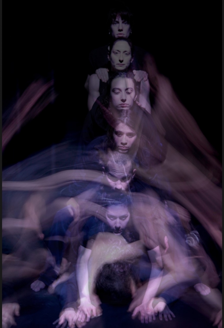 &Sigma;&upsilon;&nu;έ&nu;&tau;&epsilon;&upsilon;&xi;&eta; &tau;&eta;&sigmaf; &Alpha;&lambda;ί&kappa;&eta;&sigmaf; &Kappa;&alpha;&zeta;&omicron;ύ&rho;&eta; &sigma;&tau;&omicron; &theta;&epsilon;&alpha;&tau;&rho;&omicron;.gr, &mu;&epsilon; &alpha;&phi;&omicron;&rho;&mu;ή &tau;&eta;&nu; &pi;&alpha;&rho;ά&sigma;&tau;&alpha;&sigma;&eta; DISTORTION &sigma;&tau;&omicron; &theta;έ&alpha;&tau;&rho;&omicron; &Tau;ό&pi;&omicron;&sigmaf; &Alpha;&lambda;&lambda;&omicron;ύ.