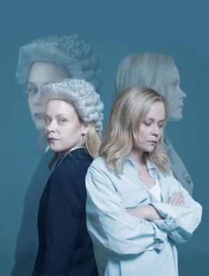 Suzie Miller PRIMA FACIE  &Epsilon;&rho;&mu;&eta;&nu;&epsilon;ύ&epsilon;&iota; &eta; &Lambda;έ&nu;&alpha; &Pi;&alpha;&pi;&alpha;&lambda;&eta;&gamma;&omicron;ύ&rho;&alpha;