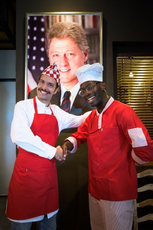 &Omicron;&iota; &delta;&omicron;&lambda;&omicron;&phi;ό&nu;&omicron;&iota;&raquo; &tau;&omicron;&upsilon; Έ&rho;&nu;&epsilon;&sigma;&tau; &Chi;έ&mu;&iota;&nu;&gamma;&omicron;&upsilon;&epsilon;ϊ &alpha;&pi;ό &tau;&eta;&nu; &omicron;&mu;ά&delta;&alpha; &Nu;&omicron;&sigma;&tau;&alpha;&lambda;&gamma;ί&alpha;