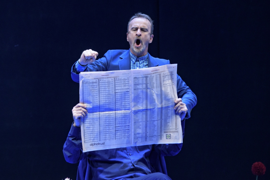 "&Omicron; &Pi;&omicron;&pi;&omicron;&lambda;ά&rho;&omicron;&sigmaf;" &sigma;&tau;&omicron; &Theta;έ&alpha;&tau;&rho;&omicron; &Tau;έ&chi;&nu;&eta;&sigmaf; &Kappa;&alpha;&rho;ό&lambda;&omicron;&upsilon; &Kappa;&omicron;&upsilon;&nu; &alpha;&pi;ό 14 &Omicron;&kappa;&tau;&omega;&beta;&rho;ί&omicron;&upsilon;