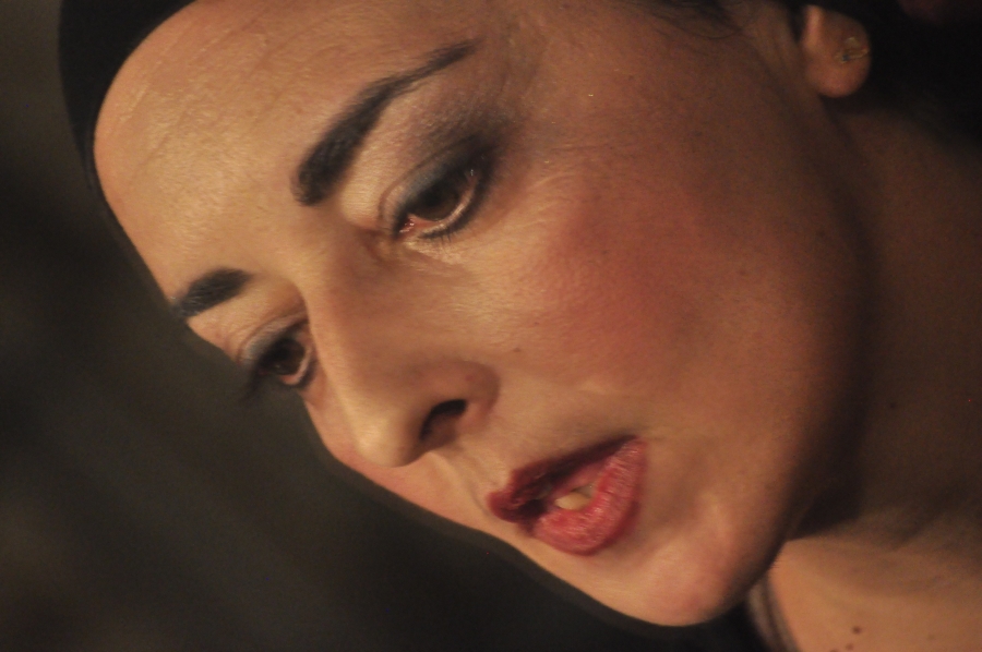 &Sigma;&upsilon;&nu;έ&nu;&tau;&epsilon;&upsilon;&xi;&eta; &tau;&eta;&sigmaf; &Mu;&alpha;&rho;ί&nu;&alpha;&sigmaf; &Mu;&alpha;&upsilon;&rho;&omicron;&gamma;έ&nu;&eta;, &gamma;&iota;&alpha; &tau;&eta;&nu; &pi;&alpha;&rho;ά&sigma;&tau;&alpha;&sigma;&eta; I am leaving &pi;&omicron;&upsilon; &epsilon;&pi;&iota;&sigma;&tau;&rho;έ&phi;&epsilon;&iota;  &sigma;&tau;&omicron; Red Jasper Theater.