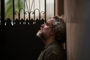 &Theta;έ&mu;&omicron;&sigmaf; &Sigma;&kappa;&alpha;&nu;&delta;ά&mu;&eta;&sigmaf;: &laquo;&Chi;&rho;&upsilon;&sigma;ά&nu;&theta;&eta;&raquo; || &Tau;&omicron; &nu;έ&omicron; ά&lambda;&mu;&pi;&omicron;&upsilon;&mu; &tau;&omicron;&upsilon; &tau;&rho;&alpha;&gamma;&omicron;&upsilon;&delta;&omicron;&pi;&omicron;&iota;&omicron;ύ &alpha;&pi;ό &tau;&eta;&nu; &Alpha;&theta;ή&nu;&alpha; &kappa;&upsilon;&kappa;&lambda;&omicron;&phi;&omicron;&rho;&epsilon;ί &sigma;&epsilon; ό&lambda;&epsilon;&sigmaf; &tau;&iota;&sigmaf; &psi;&eta;&phi;&iota;&alpha;&kappa;έ&sigmaf; &pi;&lambda;&alpha;&tau;&phi;ό&rho;&mu;&epsilon;&sigmaf;