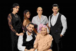 &Alpha;&tau;&tau;ί&kappa;, &mu;&iota;&alpha; &zeta;&omega;ή &chi;&epsilon;&iota;&rho;&omicron;&kappa;&rho;&omicron;&tau;ή&mu;&alpha;&tau;&alpha;, &gamma;&iota;&alpha; 15 &omicron; &chi;&rho;ό&nu;&omicron; &epsilon;&pi;&iota;&tau;&upsilon;&chi;ί&alpha;&sigmaf;, &sigma;&tau;&omicron; &theta;έ&alpha;&tau;&rho;&omicron; &Mu;&Iota;&Kappa;&Rho;&Omicron;&Sigma; &Kappa;&Epsilon;&Rho;&Alpha;&Mu;&Epsilon;&Iota;&Kappa;&Omicron;&Sigma;