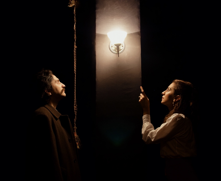 &Epsilon;ί&delta;&alpha;&mu;&epsilon; &tau;&omicron; "Gaslight" &sigma;&tau;&omicron; &theta;έ&alpha;&tau;&rho;&omicron; &Beta;&alpha;&phi;&epsilon;ί&omicron;