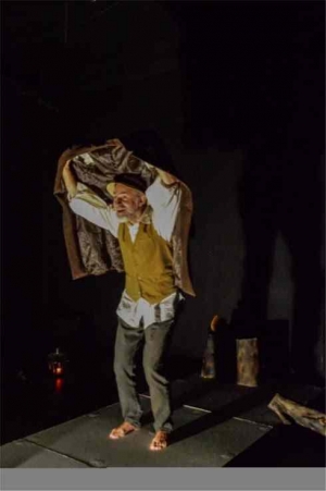 &Omicron; &Epsilon;&Rho;&Omega;&Tau;&Alpha;&Sigma; &Sigma;&Tau;&Alpha; &Chi;&Iota;&Omicron;&Nu;&Iota;&Alpha; &sigma;&tau;&omicron; CINE &Pi;&Alpha;&Rho;&Alpha;&Delta;&Epsilon;&Iota;&Sigma;&Omicron;&Sigma; &Sigma;&Tau;&Omicron;&Nu; &Kappa;&Omicron;&Rho;&Upsilon;&Delta;&Alpha;&Lambda;&Lambda;&Omicron; &Sigma;&Tau;&Iota;&Sigma; 27/4