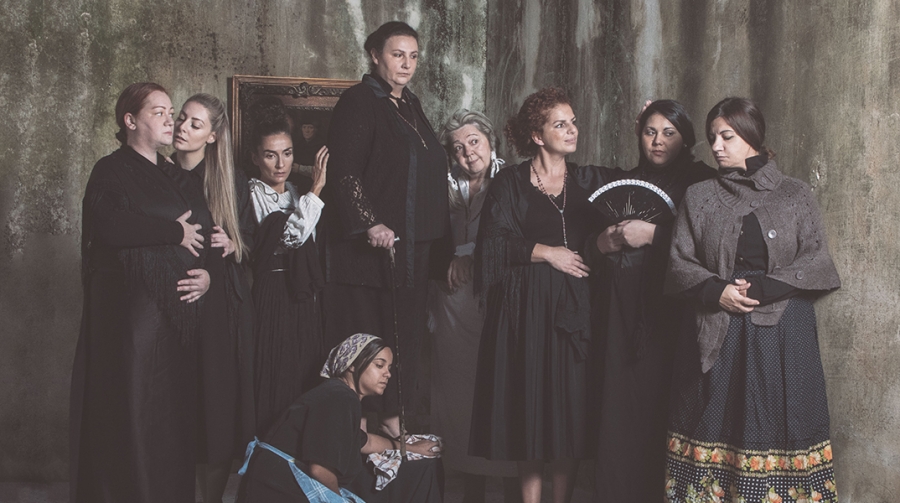 &Tau;&omicron; &sigma;&pi;ί&tau;&iota; &tau;&eta;&sigmaf; &Mu;&pi;&epsilon;&rho;&nu;ά&rho;&nu;&tau;&alpha; Ά&lambda;&mu;&pi;&alpha; &alpha;&pi;ό &tau;&eta; &theta;&epsilon;&alpha;&tau;&rho;&iota;&kappa;ή &omicron;&mu;ά&delta;&alpha; Mariposa &sigma;&tau;&omicron;&nu; &Tau;&epsilon;&chi;&nu;&omicron;&chi;ώ&rho;&omicron; &Epsilon;&rho;&gamma;&omicron;&tau;ά&xi;&iota;&omicron;&nu;