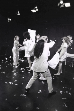 &laquo;&Eta; &Zeta;&omega;ή &sigma;&tau;&omicron; &Phi;&omega;&sigmaf;&raquo; &tau;&eta;&sigmaf; &Nu;&alpha;&tau;ά&sigma;&sigma;&alpha;&sigmaf; &Lambda;&omicron;ύ&pi;&pi;&omicron;&upsilon;.