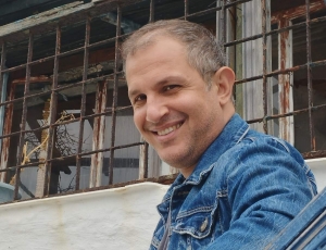 &Sigma;&upsilon;&nu;έ&nu;&tau;&epsilon;&upsilon;&xi;&eta; &tau;&omicron;&upsilon; &Pi;έ&tau;&rho;&omicron;&upsilon; &Pi;έ&tau;&rho;&omicron;&upsilon; &sigma;&tau;&omicron; &theta;&epsilon;&alpha;&tau;&rho;&omicron;.gr .