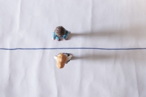 &Epsilon;ί&delta;&alpha;&mu;&epsilon; &tau;&omicron; "Passport" &tau;&omicron;&upsilon; &Mu;ά&nu;&omicron;&upsilon; &Kappa;&alpha;&rho;&alpha;&tau;&zeta;&omicron;&gamma;&iota;ά&nu;&nu;&eta;, &sigma;&epsilon; &upsilon;&pi;&alpha;ί&theta;&rho;&iota;&alpha; &pi;&alpha;&rho;ά&sigma;&tau;&alpha;&sigma;&eta;, &sigma;&tau;&eta;&nu; &Pi;&lambda;&alpha;&tau;&epsilon;ί&alpha; &Kappa;&omicron;&tau;&zeta;&iota;ά