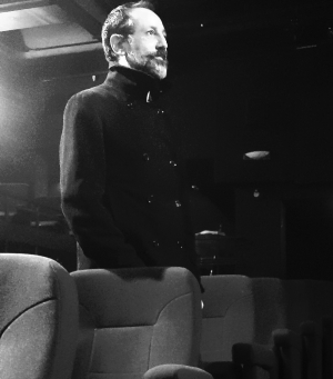 &Sigma;&upsilon;&nu;έ&nu;&tau;&epsilon;&upsilon;&xi;&eta; &tau;&omicron;&upsilon; &Delta;&eta;&mu;ή&tau;&rho;&eta; &Sigma;&tau;&alpha;&mu;&omicron;ύ&lambda;&eta;, &sigma;&tau;&omicron; &theta;&epsilon;&alpha;&tau;&rho;&omicron;.gr &mu;&epsilon; &alpha;&phi;&omicron;&rho;&mu;ή &tau;&eta;&nu; &pi;&alpha;&iota;&delta;&iota;&kappa;ή &theta;&epsilon;&alpha;&tau;&rho;&iota;&kappa;ή &pi;&alpha;&rho;ά&sigma;&tau;&alpha;&sigma;&eta; &Delta;&omicron;&nu; &Kappa;&iota;&chi;ώ&tau;&eta;&sigmaf; &tau;&omicron;&upsilon; &Mu;&iota;&gamma;&kappa;έ&lambda; &nu;&tau;&epsilon; &Theta;&epsilon;&rho;&beta;ά&nu;&tau;&epsilon;&sigmaf; &sigma;&tau;&omicron; &Mu;&iota;&kappa;&rho;ό &Chi;&omicron;&rho;&nu;.