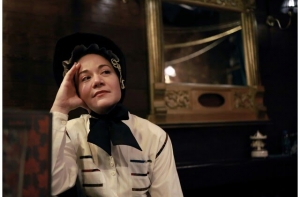 &Epsilon;ί&delta;&alpha;&mu;&epsilon; &tau;&eta;&nu; &pi;&alpha;&rho;ά&sigma;&tau;&alpha;&sigma;&eta; Jane &sigma;&tau;&omicron; &theta;έ&alpha;&tau;&rho;&omicron; &Theta;&eta;&sigma;&epsilon;ί&omicron;&nu;