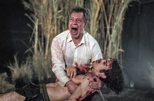 &Eta;&Rho;&Omega;&Delta;&Epsilon;&Iota;&Omicron; || &Omicron; &Iota;&pi;&pi;ό&lambda;&upsilon;&tau;&omicron;&sigmaf; &tau;&eta;&sigmaf; &Kappa;&alpha;&tau;&epsilon;&rho;ί&nu;&alpha;&sigmaf; &Epsilon;&upsilon;&alpha;&gamma;&gamma;&epsilon;&lambda;ά&tau;&omicron;&upsilon; &mu;&epsilon;&tau;ά &tau;&eta; &mu;&epsilon;&gamma;ά&lambda;&eta; &epsilon;&pi;&iota;&tau;&upsilon;&chi;ί&alpha; &tau;&omicron;&upsilon; &sigma;&tau;&omicron; Hong Kong &kappa;ά&nu;&epsilon;&iota; &sigma;&tau;ά&sigma;&eta; &sigma;&tau;&eta;&nu; &Alpha;&theta;ή&nu;&alpha; &pi;&rho;&iota;&nu; &sigma;&upsilon;&nu;&epsilon;&chi;ί&sigma;&epsilon;&iota; &tau;&eta; &delta;&iota;&epsilon;&theta;&nu;ή &tau;&omicron;&upsilon; &pi;&epsilon;&rho;&iota;&omicron;&delta;&epsilon;ί&alpha;