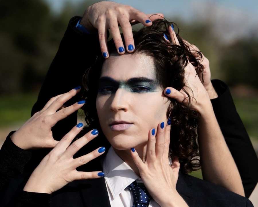 &Sigma;&upsilon;&nu;έ&nu;&tau;&epsilon;&upsilon;&xi;&eta; &tau;&omicron;&upsilon; &Iota;ά&sigma;&omicron;&nu;&alpha; &Mu;&alpha;&mu;&omega;&nu;ά &mu;&epsilon; &alpha;&phi;&omicron;&rho;&mu;ή &tau;&eta;&nu; &pi;&alpha;&rho;ά&sigma;&tau;&alpha;&sigma;&eta; &laquo;&Pi;έ&nu;&tau;&epsilon; &Nu;έ&omicron;&iota; &Eta;&theta;&omicron;&pi;&omicron;&iota;&omicron;ί &sigma;&epsilon; &Mu;ί&alpha; &Pi;&alpha;&rho;ά&sigma;&tau;&alpha;&sigma;&eta; &Chi;&omega;&rho;ί&sigmaf; &Nu;ό&eta;&mu;&alpha; ή &Eta; &Mu;&pi;&lambda;&epsilon; &Sigma;&phi;&omicron;&upsilon;&gamma;&gamma;&alpha;&rho;ί&sigma;&tau;&rho;&alpha;&raquo;: