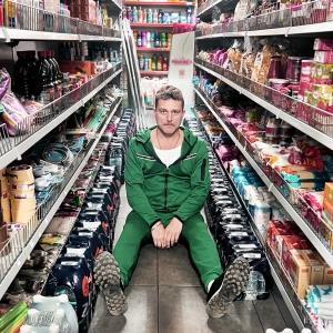 'VANYA" &mu;&epsilon; &tau;&omicron;v &Gamma;&iota;ώ&rho;&gamma;&omicron; &Kappa;&alpha;&rho;&alpha;&mu;ί&chi;&omicron; || &eta; &alpha;&pi;ό&lambda;&upsilon;&tau;&eta; &epsilon;&pi;&iota;&tau;&upsilon;&chi;ί&alpha; &epsilon;&pi;&iota;&sigma;&tau;&rho;έ&phi;&epsilon;&iota; &sigma;&tau;&omicron; &Theta;έ&alpha;&tau;&rho;&omicron; &Tau;έ&chi;&nu;&eta;&sigmaf;