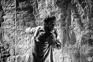 &Beta;&rho;&omega;&mu;&iota;ά &tau;&omicron;&upsilon; Robert Schneider &sigma;&tau;&omicron; &Theta;έ&alpha;&tau;&rho;&omicron; &laquo;&Pi;&lambda;ύ&phi;&alpha;&raquo;