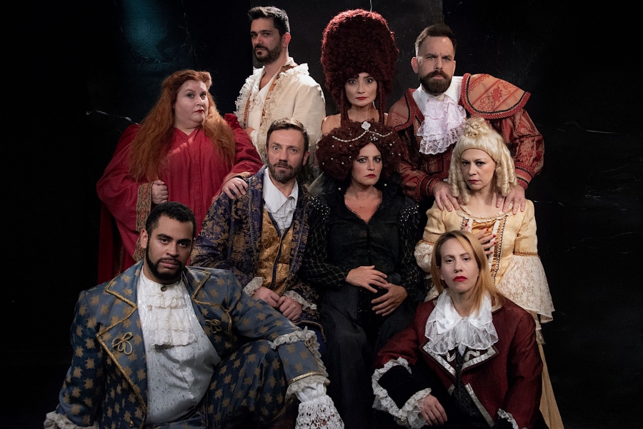 &Omicron; &Pi;&omicron;&lambda;&upsilon;&chi;ώ&rho;&omicron;&sigmaf; VAULT  &pi;&alpha;&rho;&omicron;&upsilon;&sigma;&iota;ά&zeta;&epsilon;&iota;  &gamma;&iota;&alpha; 5&eta; &chi;&rho;&omicron;&nu;&iota;ά &tau;&eta;&nu;  &kappa;&omega;&mu;&omega;&delta;ί&alpha; &laquo;ELIZADETH&raquo;