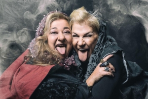 &Epsilon;ί&delta;&alpha;&mu;&epsilon; &tau;&eta;&nu; &Theta;&epsilon;&lambda;&epsilon;&sigma;&tau;ί&nu;&alpha; &sigma;&tau;&omicron; &theta;έ&alpha;&tau;&rho;&omicron; Ή&beta;&eta;