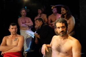 &Tau;&omicron; &laquo;LEONARDO&rsquo; S RING&raquo; &tau;&omicron;&upsilon; Rick Elice &alpha;&pi;ό &tau;&eta;&nu; &Omicron;&mu;ά&delta;&alpha; &Theta;&epsilon;&alpha;&tau;&rho;ί&nu;&omega;&nu; &Theta;&epsilon;&alpha;&tau;έ&sigmaf; &kappa;&alpha;&iota; &tau;&omicron;&nu; &Gamma;&iota;ώ&rho;&gamma;&omicron; &Lambda;&iota;&beta;&alpha;&nu;ό &epsilon;&pi;&iota;&sigma;&tau;&rho;έ&phi;&epsilon;&iota; &sigma;&tau;&omicron; Studio &Kappa;&upsilon;&psi;έ&lambda;&eta;&sigmaf;, &mu;&epsilon;&tau;ά &alpha;&pi;ό 11 &chi;&rho;ό&nu;&iota;&alpha;, &alpha;&pi;ό &tau;&iota;&sigmaf; 4 &Delta;&epsilon;&kappa;&epsilon;&mu;&beta;&rho;ί&omicron;&upsilon;