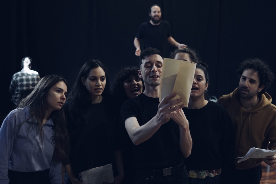 &Sigma;&upsilon;&nu;έ&nu;&tau;&epsilon;&upsilon;&xi;&eta; &tau;o&upsilon; &Gamma;&iota;ώ&rho;&gamma;&omicron;&upsilon; &Kappa;&alpha;&tau;&sigma;ή, &sigma;&tau;&omicron; &theta;&epsilon;&alpha;&tau;&rho;&omicron;.gr