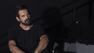 &laquo;&Omicron; &Sigma;&alpha;ί&xi;&pi;&eta;&rho; &zeta;&epsilon;&iota; &sigma;&tau;&omicron; &kappa;&alpha;&tau;&alpha;&phi;ύ&gamma;&iota;&omicron;&raquo;