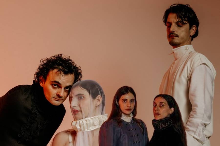 &Epsilon;ί&delta;&alpha;&mu;&epsilon; &tau;&omicron;&upsilon;&sigmaf; &Tau;&sigma;έ&nu;&tau;&sigma;&iota; &sigma;&tau;&omicron; &Delta;&Theta;&Pi; &sigma;&kappa;&eta;&nu;ή &Omega;&mu;έ&gamma;&alpha;